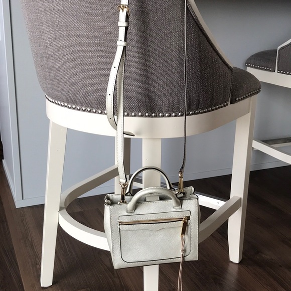 Rebecca Minkoff Gold Crossbody Like New Worn Once - Picture 8 of 15